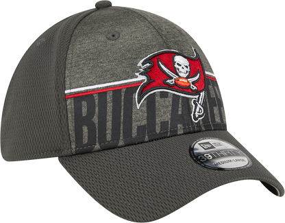 Tampa Bay Buccaneers New Era 2023 NFL Training Camp 39THIRTY Flex Hat - Pewter