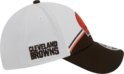 Cleveland Browns New Era 2023 Sideline 9FORTY Adjustable Hat - White/Brown