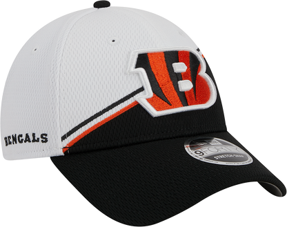 Cincinnati Bengals New Era 2023 Sideline 9FORTY Adjustable Hat - White/Black