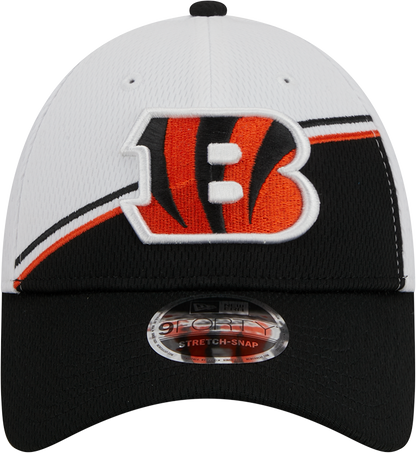 Cincinnati Bengals New Era 2023 Sideline 9FORTY Adjustable Hat - White/Black