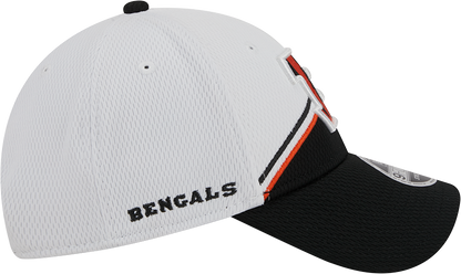 Cincinnati Bengals New Era 2023 Sideline 9FORTY Adjustable Hat - White/Black