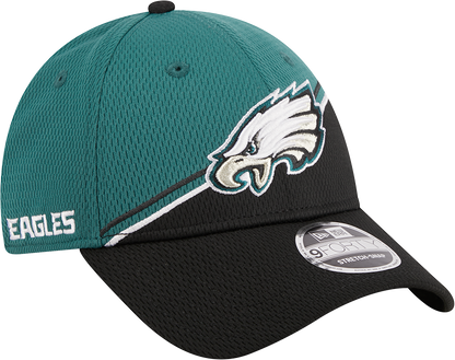 Philadelphia Eagles New Era 2023 Sideline 9FORTY Adjustable Hat - Midnight Green/Black