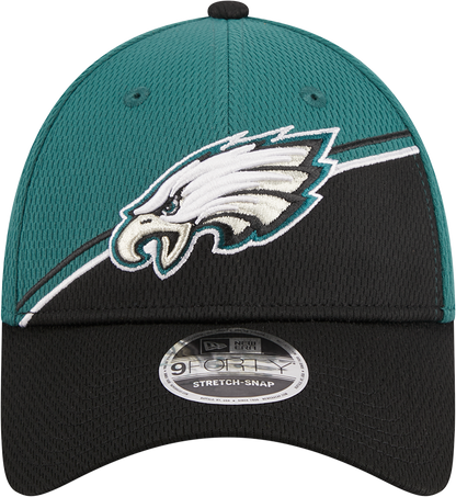 Philadelphia Eagles New Era 2023 Sideline 9FORTY Adjustable Hat - Midnight Green/Black